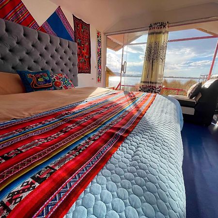 Vip Flotante Villa Пуно Екстериор снимка