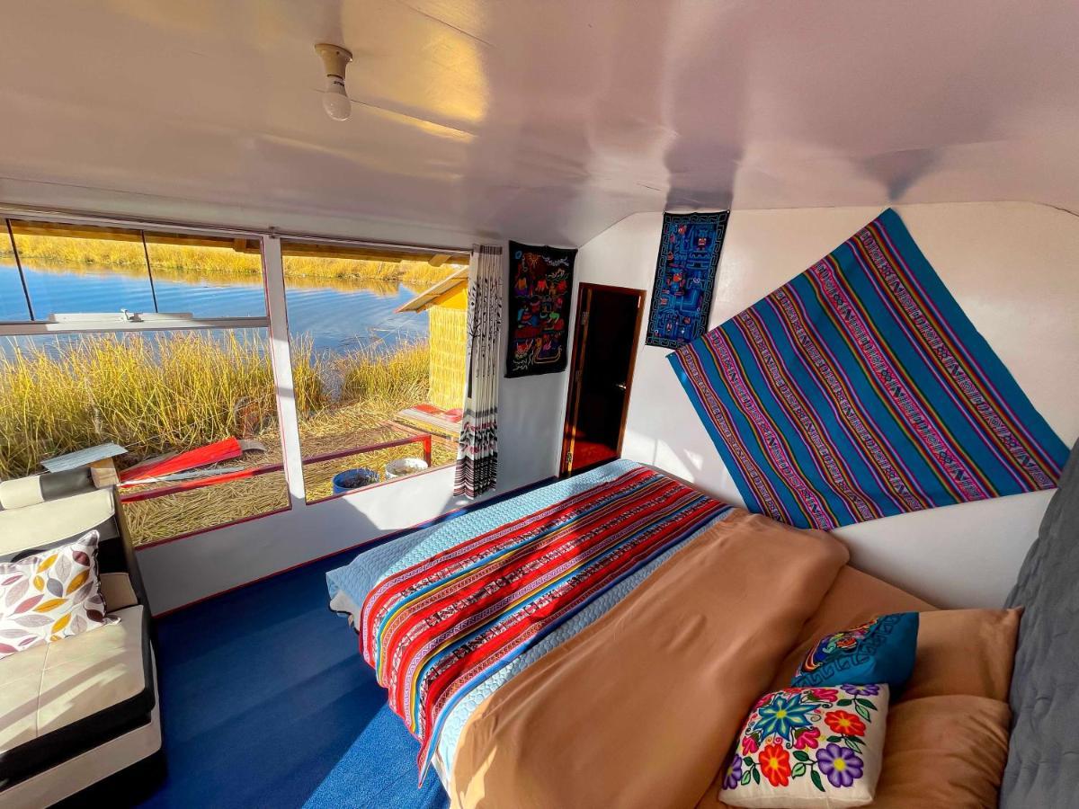Vip Flotante Villa Пуно Екстериор снимка